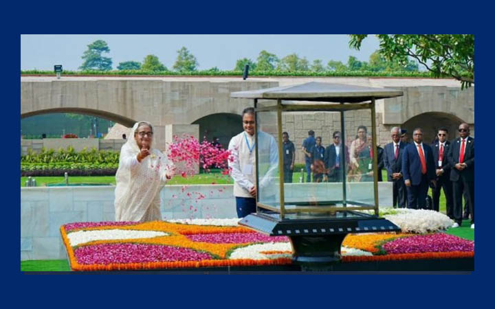 দিল্লির রাজঘাটে মহাত্মা গান্ধীর প্রতি প্রধানমন্ত্রী শেখ হাসিনার শ্রদ্ধা