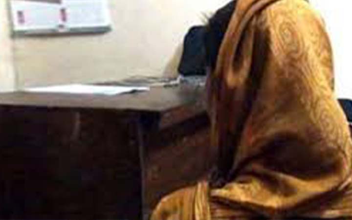 বোনকে নিয়ে পালালেন স্বামী, মাকে নিয়ে শ্বশুর