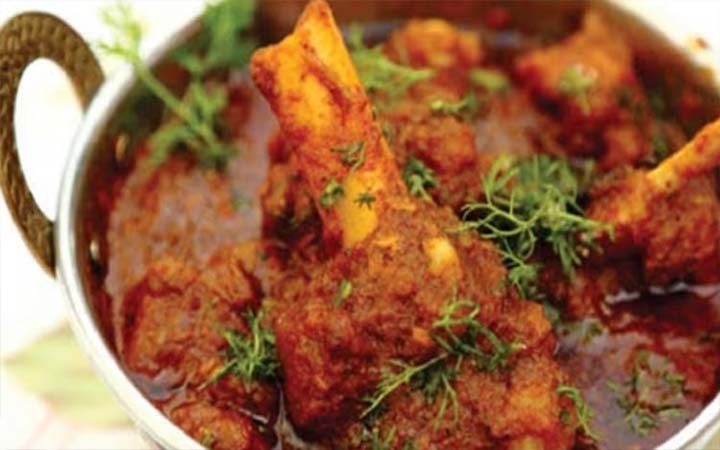 সহজেই খাসির পায়া রাঁধবেন যেভাবে