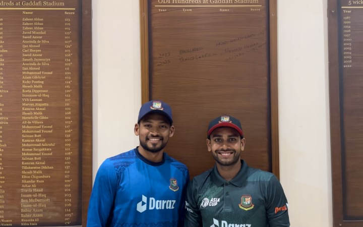 অনার্স বোর্ডে নাম লেখালেন শান্ত-মিরাজ