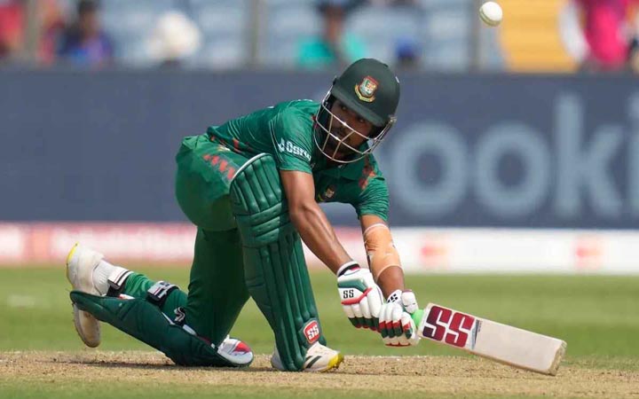 সৌম্যের পর সাজঘরে শান্ত