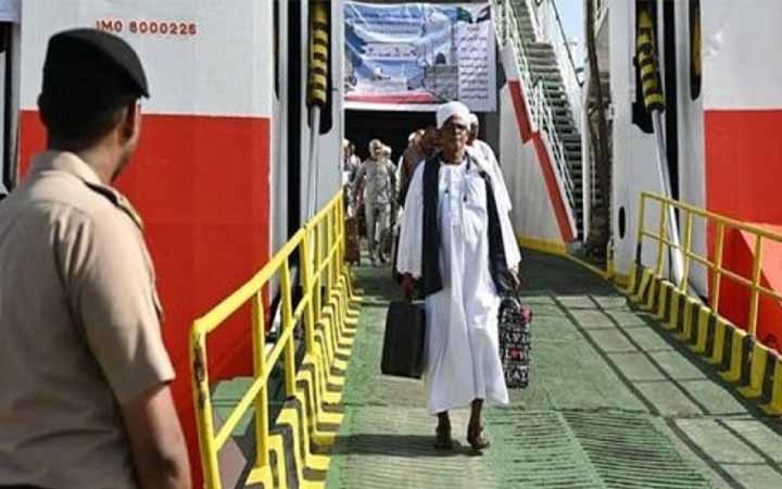 চলতি বছর হজের প্রথম জাহাজ সুদান থেকে জেদ্দায় পৌঁছালো