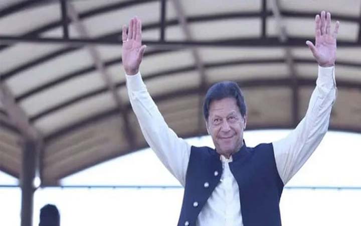 পাকিস্তানে ক্ষমতাসীন জোটের বিপর্যয়, ইমরান খানের বিপুল বিজয়