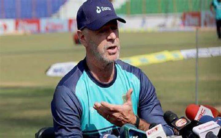 আরেকটি ব্যাটিং ব্যর্থতায় ব্যাটারদের ওপর ক্ষোভ ঝাড়লেন সিডন্স