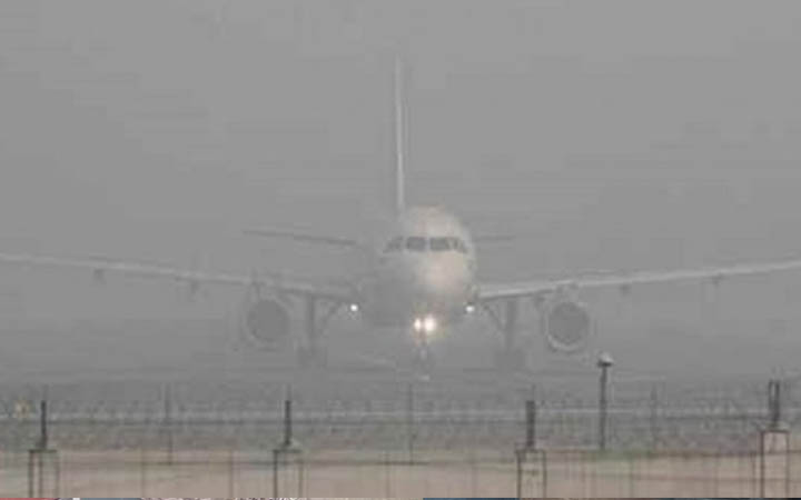 ঘন কুয়াশায় সৈয়দপুর থেকে ঢাকা ফিরল ২ ফ্লাইট