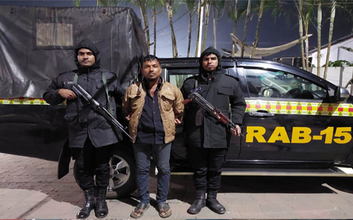কক্সবাজারে ৮০ হাজার পিস ইয়াবাসহ আটক ১