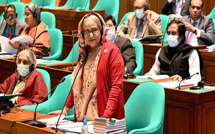 আইএমএফ থেকে কোনো শর্তে ঋণ নিচ্ছে না বাংলাদেশ : প্রধানমন্ত্রী