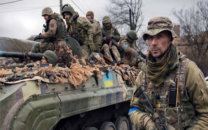 ইউক্রেনকে অস্ত্র দিলে পুরোদস্তুর যুদ্ধ শুরু হয়ে যাবে : রাশিয়ার হুঁশিয়ারি