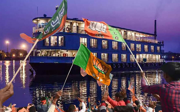 ‘গঙ্গাবিলাস’ প্রমোদতরী ঘিরে বিজেপির রাজনৈতিক ছক!