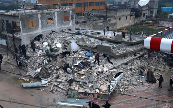 তুরস্ক-সিরিয়ায় ভূমিকম্প : নিহতের সংখ্যা ছাড়িয়েছে ৭,৭০০