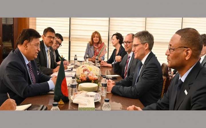 র‌্যাবের সক্ষমতা বৃদ্ধির জন্য মার্কিন সহায়তা চান পররাষ্ট্রমন্ত্রী