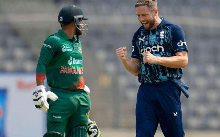 মোবাইলে যেভাবে দেখবেন বাংলাদেশ-ইংল্যান্ড ম্যাচ