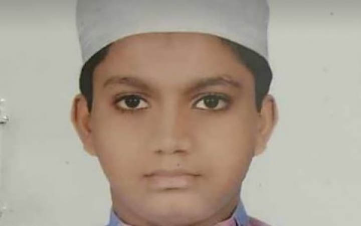 হিফজুল কুরআন প্রতিযোগিতায় সারাদেশে দ্বিতীয় হয়েছেন রুপগঞ্জের সাদিকুর রহমান