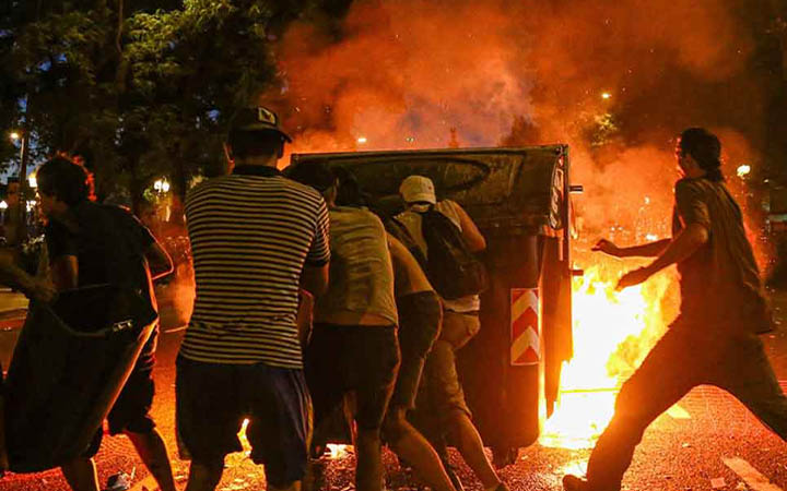 আর্জেন্টিনায় সরকারবিরোধী বিক্ষোভ; আহত ৬০