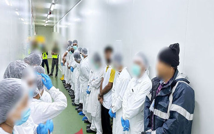 মালয়েশিয়ায় বাংলাদেশিসহ ৫২ অভিবাসী আটক