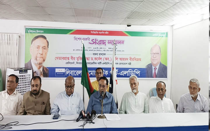 জনগণ অবৈধ রাষ্ট্রপতির পদত্যাগ চায়: কর্নেল অলি
