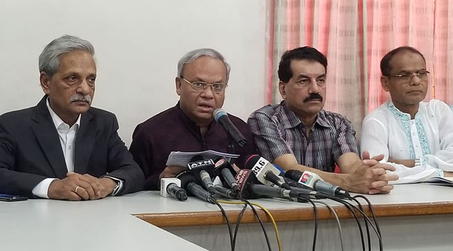 ত্রাণের অভাবে যখন করুণ অবস্থা তখন সরকারের মন্ত্রী-এমপিরা ঢাকায় বসে গলাবাজি করছেন    : রিজভী
