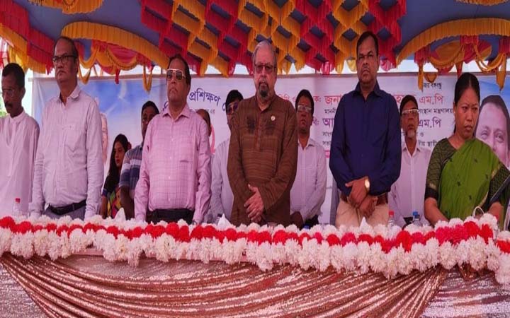 বৈদেশিক কর্মসংস্থানের ক্ষেত্রে দক্ষতার কোনো বিকল্প নেই : প্রবাসী কল্যাণ মন্ত্রী