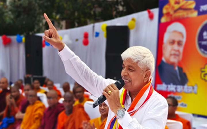 হিন্দু ধর্ম ত্যাগের অনুষ্ঠানে উপস্থিত থাকায় ইস্তফা দিতে বাধ্য হলেন কেজরিওয়ালের মন্ত্রী