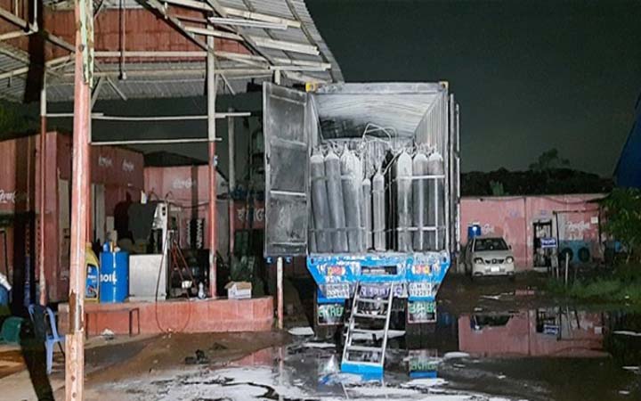 গাজীপুরে কাভার্ডভ্যানে বিস্ফোরণ : দগ্ধ ৫