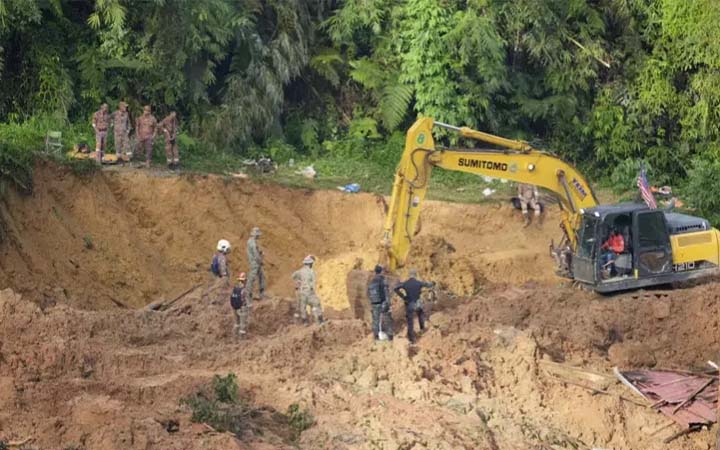 মালয়েশিয়ায় ক্যাম্প এলাকায় ভূমিধসে নিহত ২১