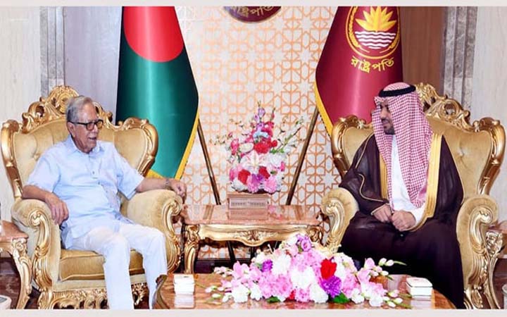 বঙ্গভবনে রাষ্ট্রপতির সাথে সৌদি রাষ্ট্রদূতের সৌজন্য সাক্ষাৎ