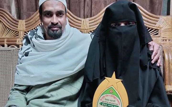 ১৮ মাসে কুরআনে হাফেজ হলেন ১২ বছরের সুম্মিয়া