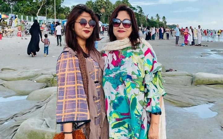 বেইলি রোডের আগুনে ভিকারুননিসার শিক্ষক ও তার মেয়ের মৃত্যু