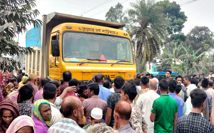ট্রাকচাপায় সেনা সদস্য নিহত
