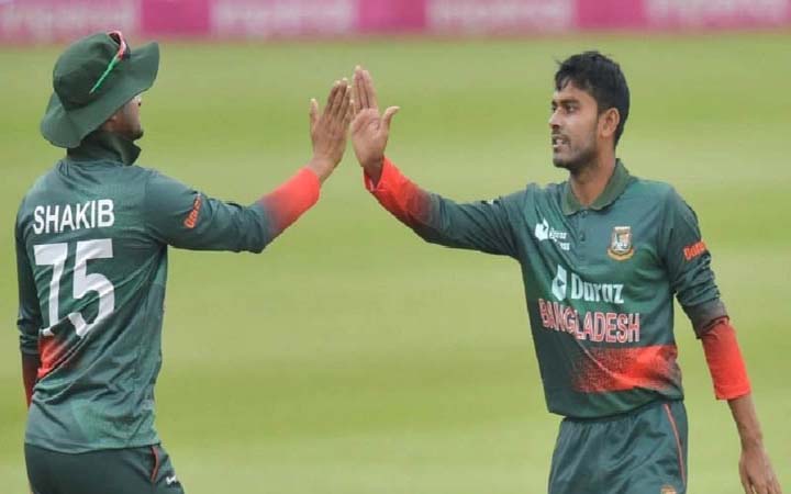 শীর্ষে সাকিব, তিন-এ মিরাজ