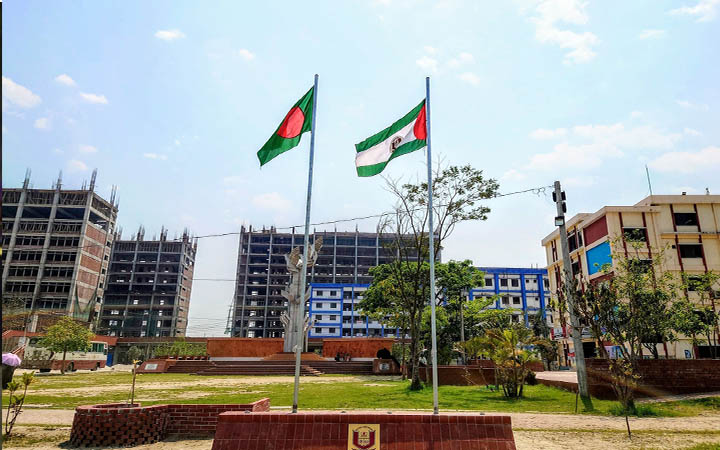 পাবিপ্রবিতে ল্যাব ছাড়াই চলছে ব্যবহারিক কোর্স!