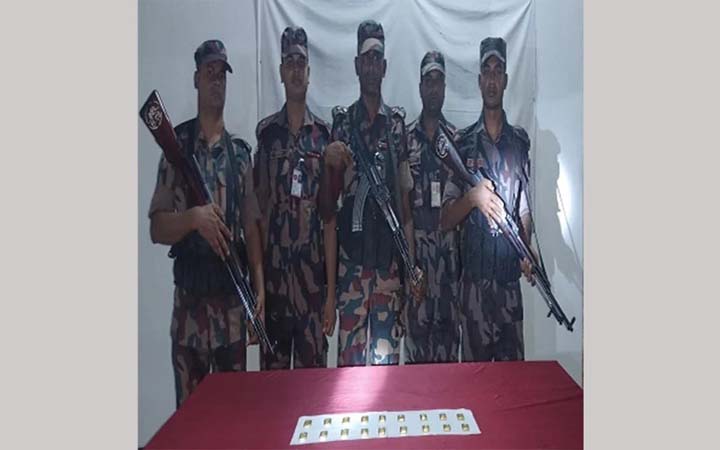 যশোরে এক কোটি ৬৮ লাখ টাকার স্বর্ণের বার উদ্ধার