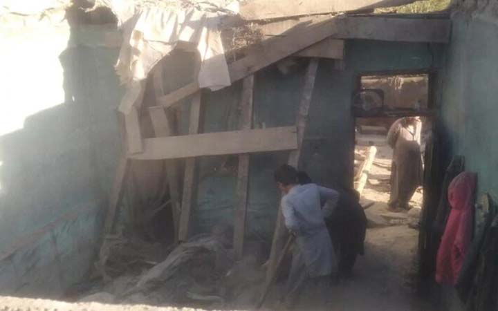 পাকিস্তানে ছাদ ধসে একই পরিবারের নিহত ৯