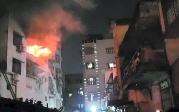 ভারতে বহুতল ভবনে অগ্নিকাণ্ড, নিহত ১৪