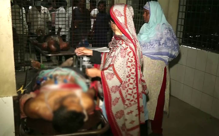 জুয়া খেলা নিয়ে দুই পক্ষের সংঘর্ষে প্রাণ গেল দুইজনের