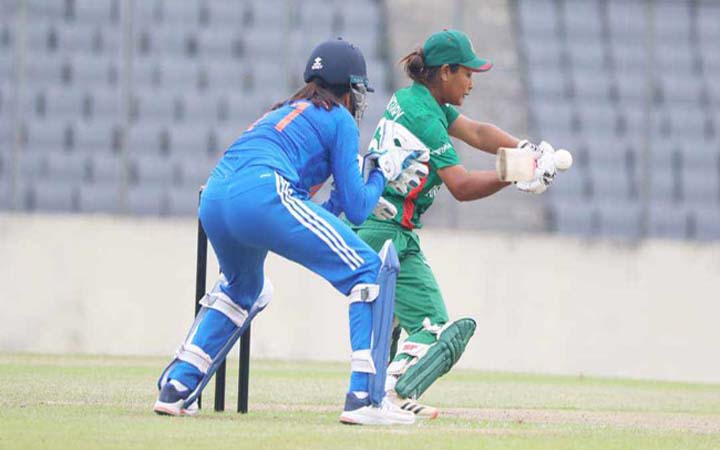 হার দিয়েই সিরিজ শুরু বাংলাদেশের মেয়েদের
