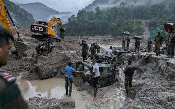 তিস্তার ঘোলা পানির ঘূর্ণিতে ভেসে আসছে একের পর এক লাশ!