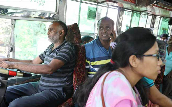 চোখের সমস্যায় ভুগছেন ঢাকার গাড়িচালকরা