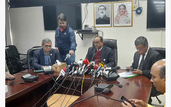নিরাপদ রেলযাত্রাকে অস্থিতিশীল করা হচ্ছে : রেলমন্ত্রী