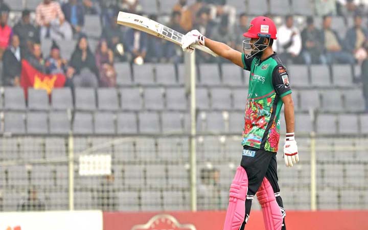ঢাকাকে ১৪৩ রানের টার্গেট দিল সিলেট