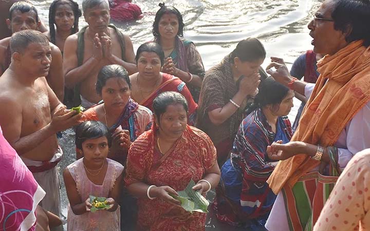 রাজবাড়ীতে গঙ্গা স্নানের মধ্যদিয়ে ১০ দিনব্যাপী ‘নলিয়ার মেলা’ শুরু
