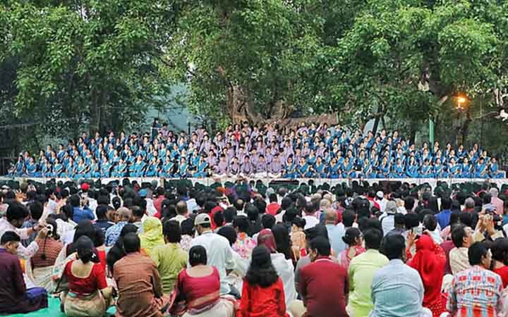 রমনার বটমূলে ছায়ানটের বর্ষবরণ অনুষ্ঠান শুরু