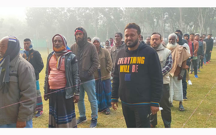 ঝিনাইদহে শান্তিপূর্ণ পরিবেশে চলছে ভোটগ্রহণ