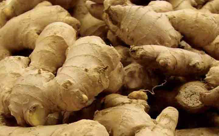 রেকর্ড মূল্যে বিক্রি হচ্ছে আদা