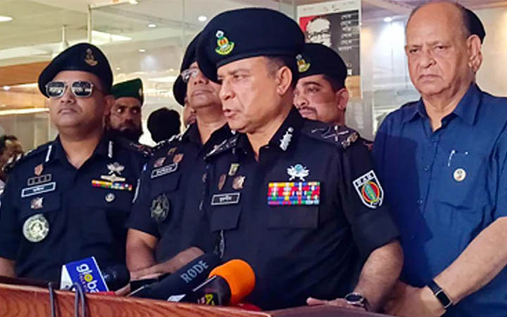 জনপ্রতিনিধি প্রভাবশালী যেই হোক কাউকে ছাড় নয় : র‌্যাব