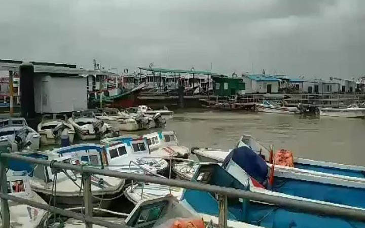 ব‌রিশাল-‌ভোলা রুটে স্পিডবোট ও লঞ্চ চলাচল বন্ধ