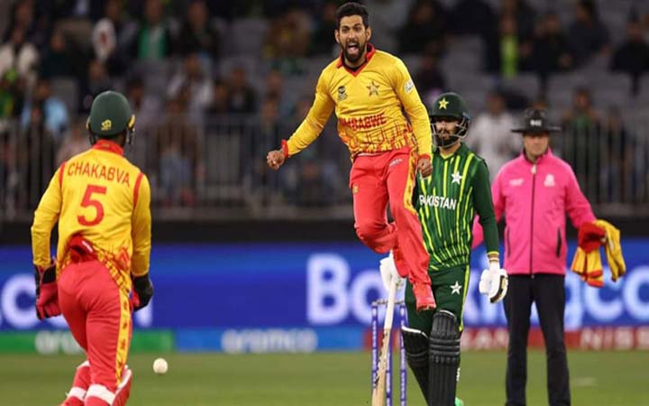 জিম্বাবুয়ের কাছে হারলো পাকিস্তান