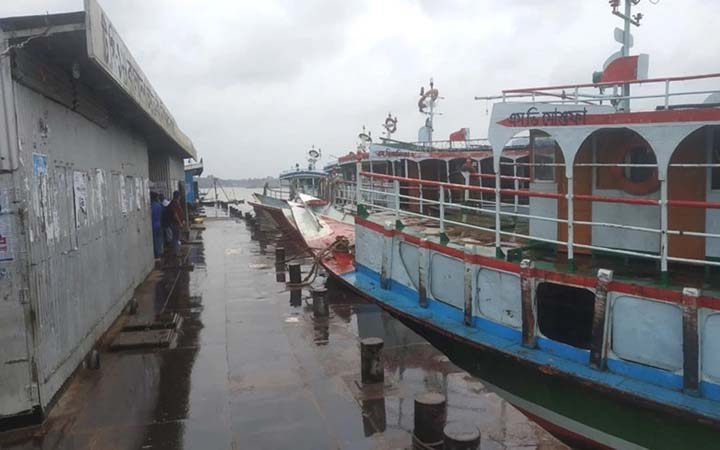 দৌলতদিয়া-পাটুরিয়া নৌরুটে লঞ্চ চলাচল স্বাভাবিক