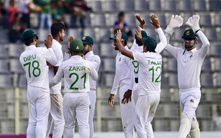 সিলেট টেস্টের তৃতীয় দিন, এগিয়ে যাওয়ার সুযোগ বাংলাদেশের