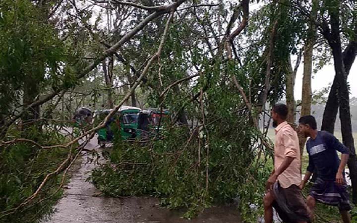 শিলাবৃষ্টি ও কালবৈশাখী ঝড়ে সিলেটে ব্যাপক ক্ষয়-ক্ষতি